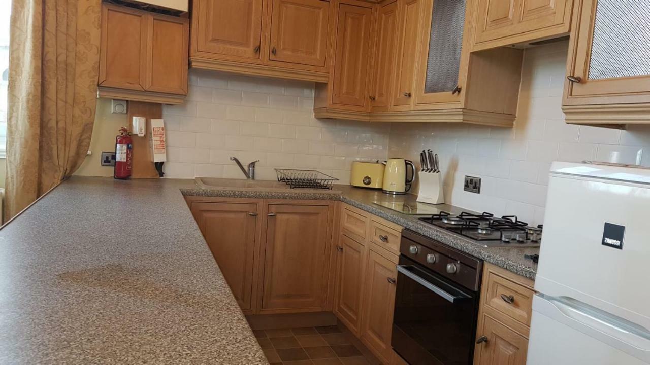 Carnegie Library: Austen Apartment 2 Bedroom Mexborough Экстерьер фото